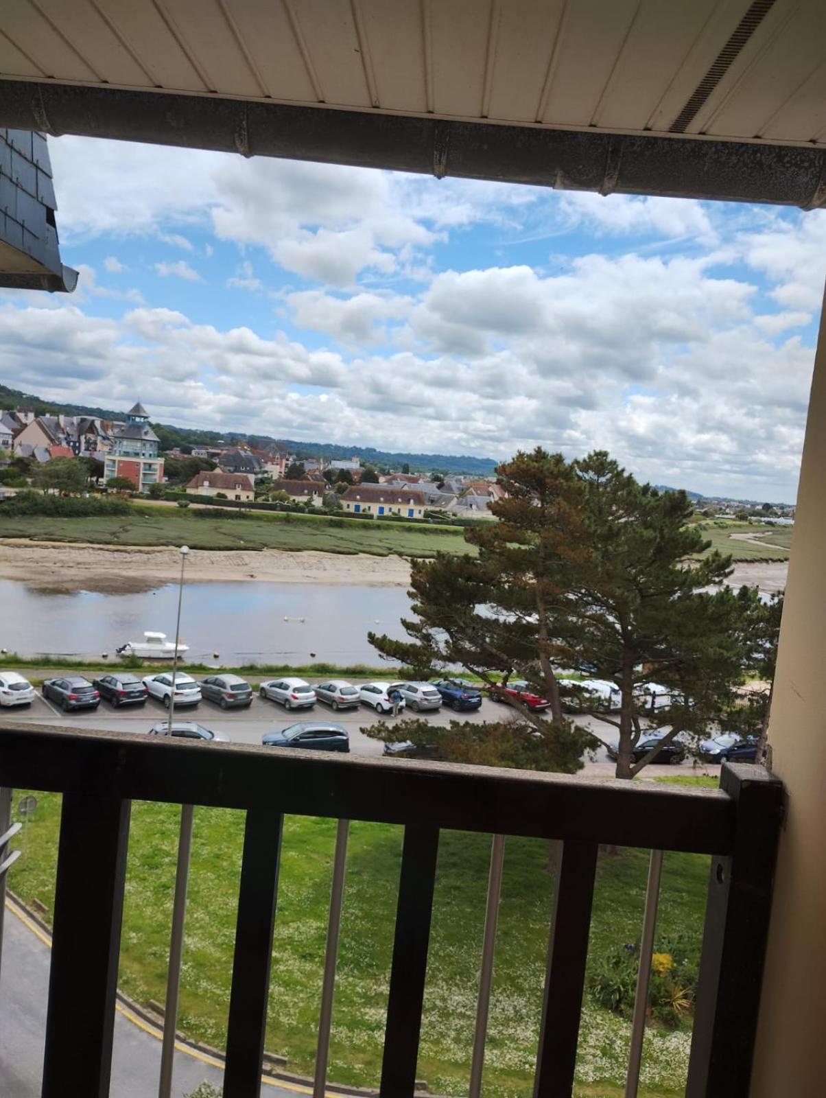 Appartement Vu Sur Mer Cabourg Exterior foto